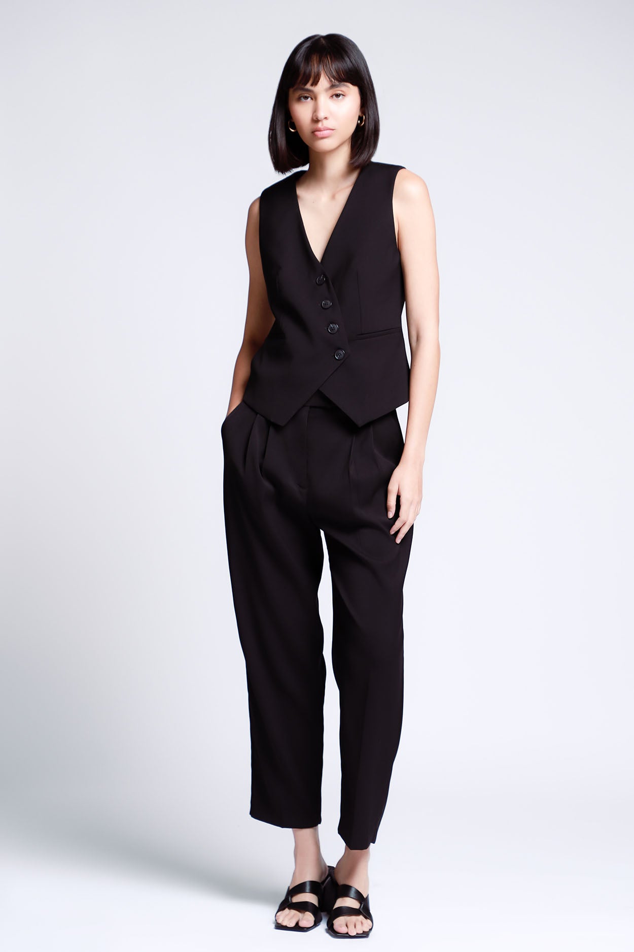 Pantalón Recto Bolsillos Frontales – LOB