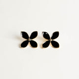 Aretes Cortos Flor Lisa